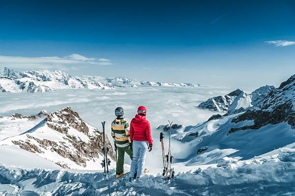 Il panorama dalla cima di una delle piste da sci famose, la Pista paradiso