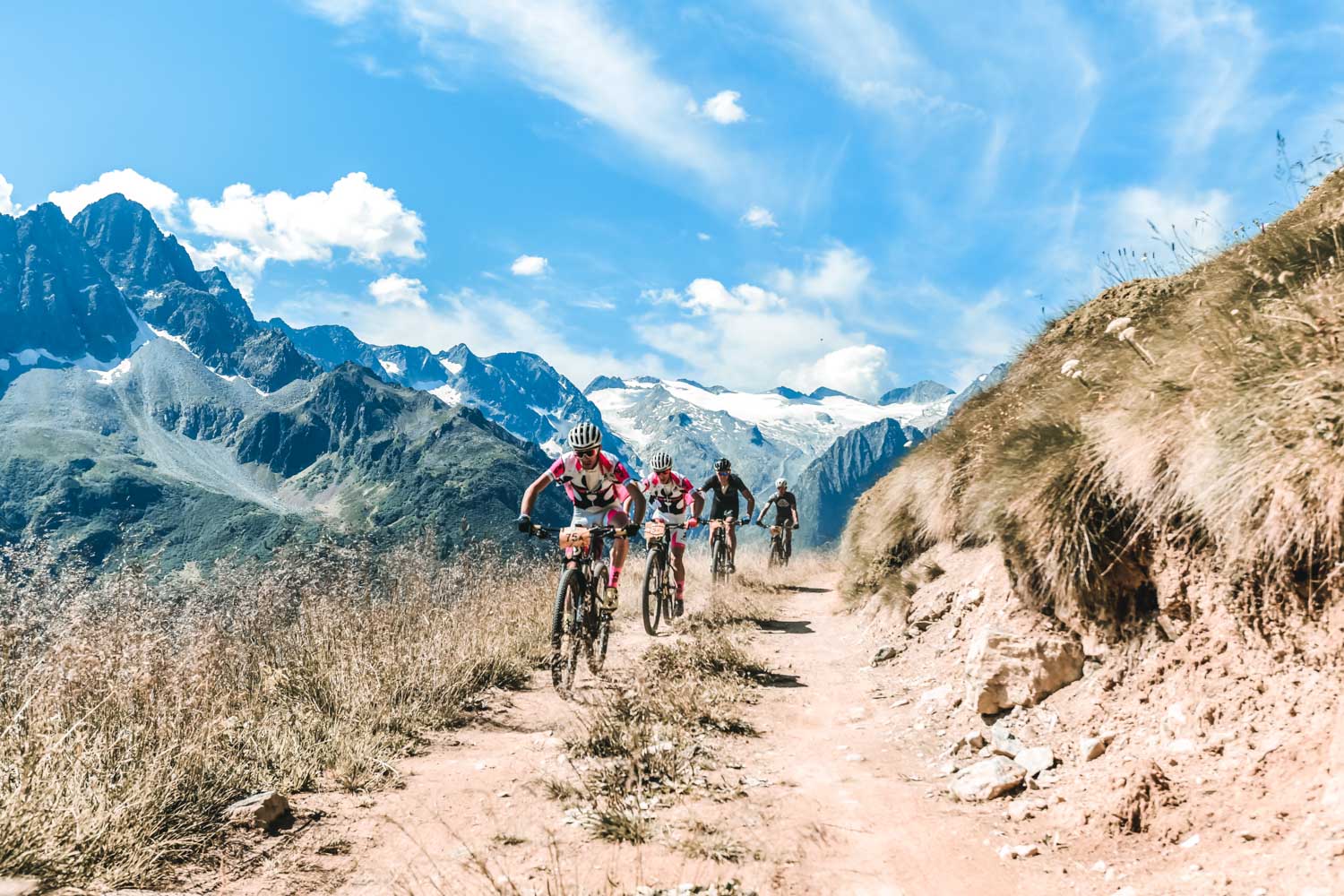 Ponte di Legno Tonale Bike | Itinerari, noleggi, servizi utili