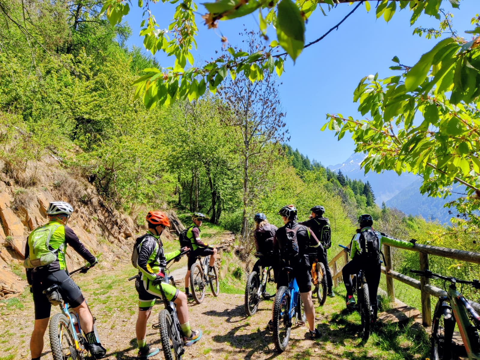 VEZZA ADVENTURE BIKE