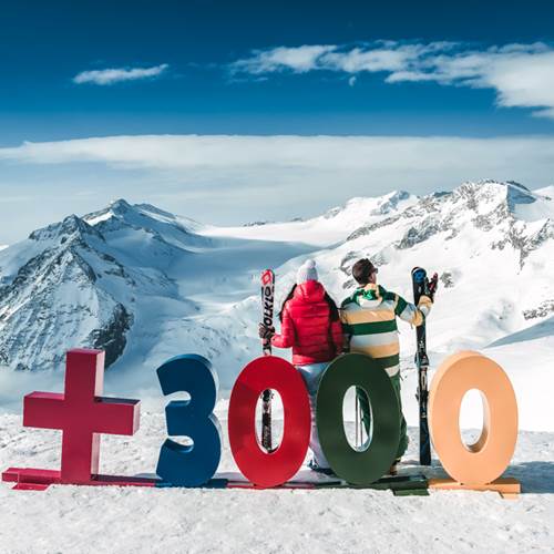 Ski area Pontedilegno-Tonale, il punto più alto a 3.000 metri Ski area Pontedilegno-Tonale, il punto più alto a 3.000 metri