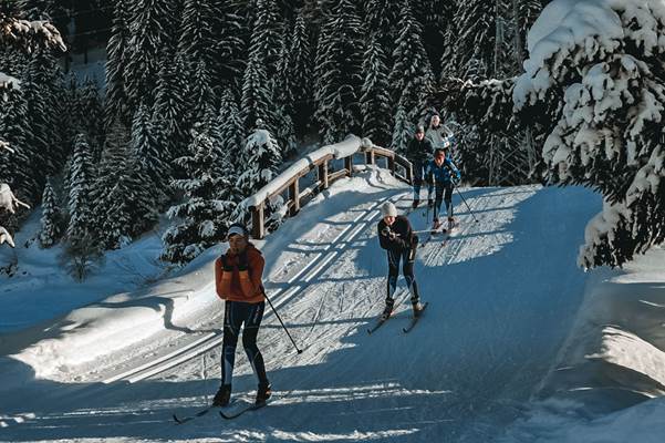 Lo sci di fondo a Ponte di Legno Tonale tra panorami innevati