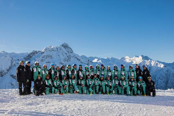 Scuola sci Ponte di Legno Tonale: foto di gruppo