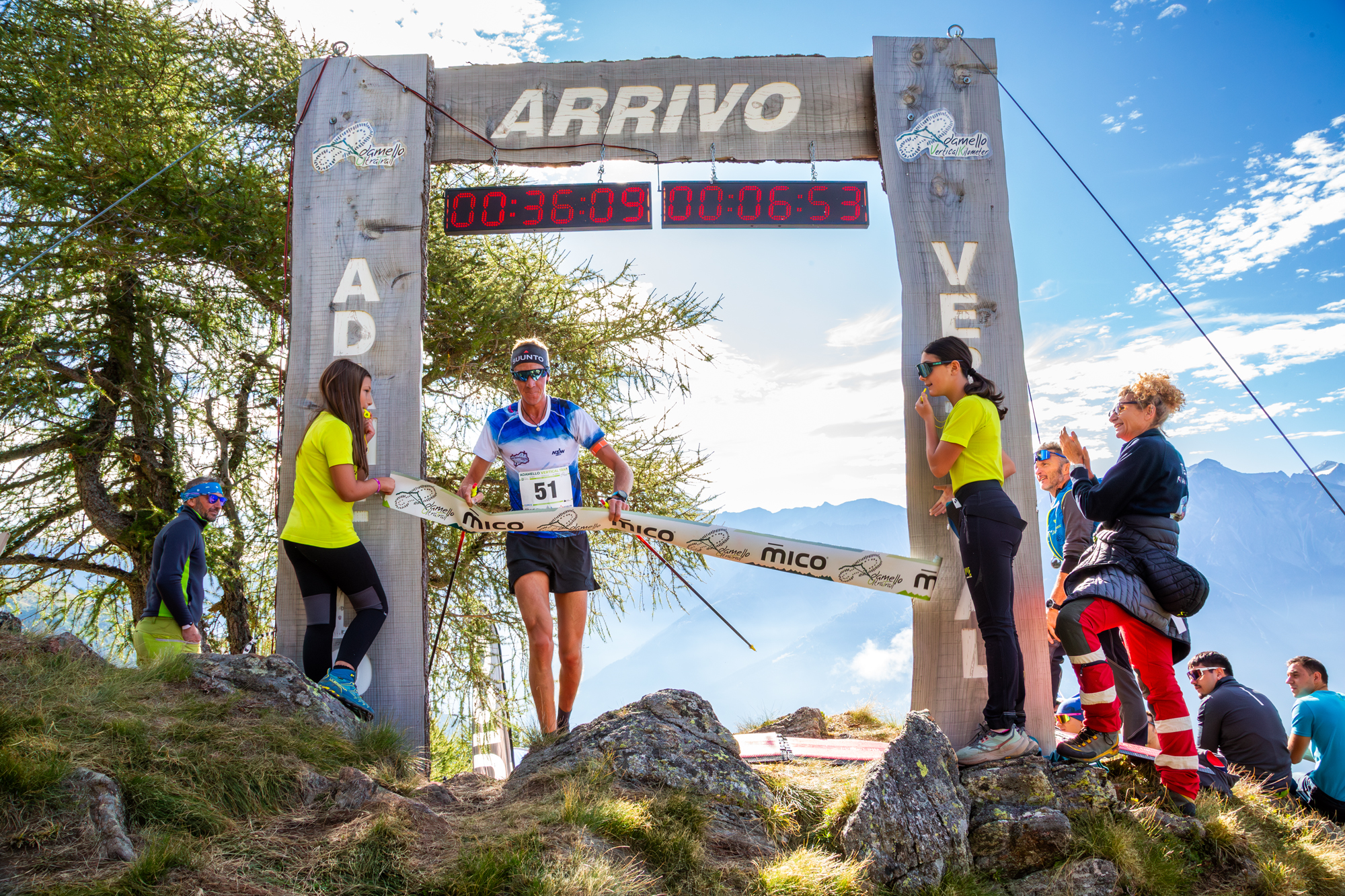 ADAMELLO VERTICAL KILOMETER: UN SUCCESSO NEL SEGNO DI DANIEL THEDY E CORINNA GHIRARDI