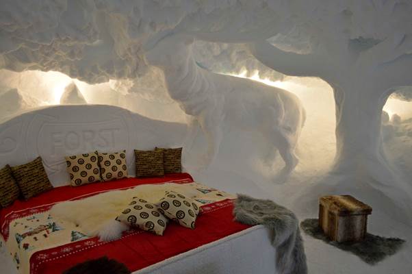 Dormire in un “igloo deluxe” sul Ghiacciaio Presena