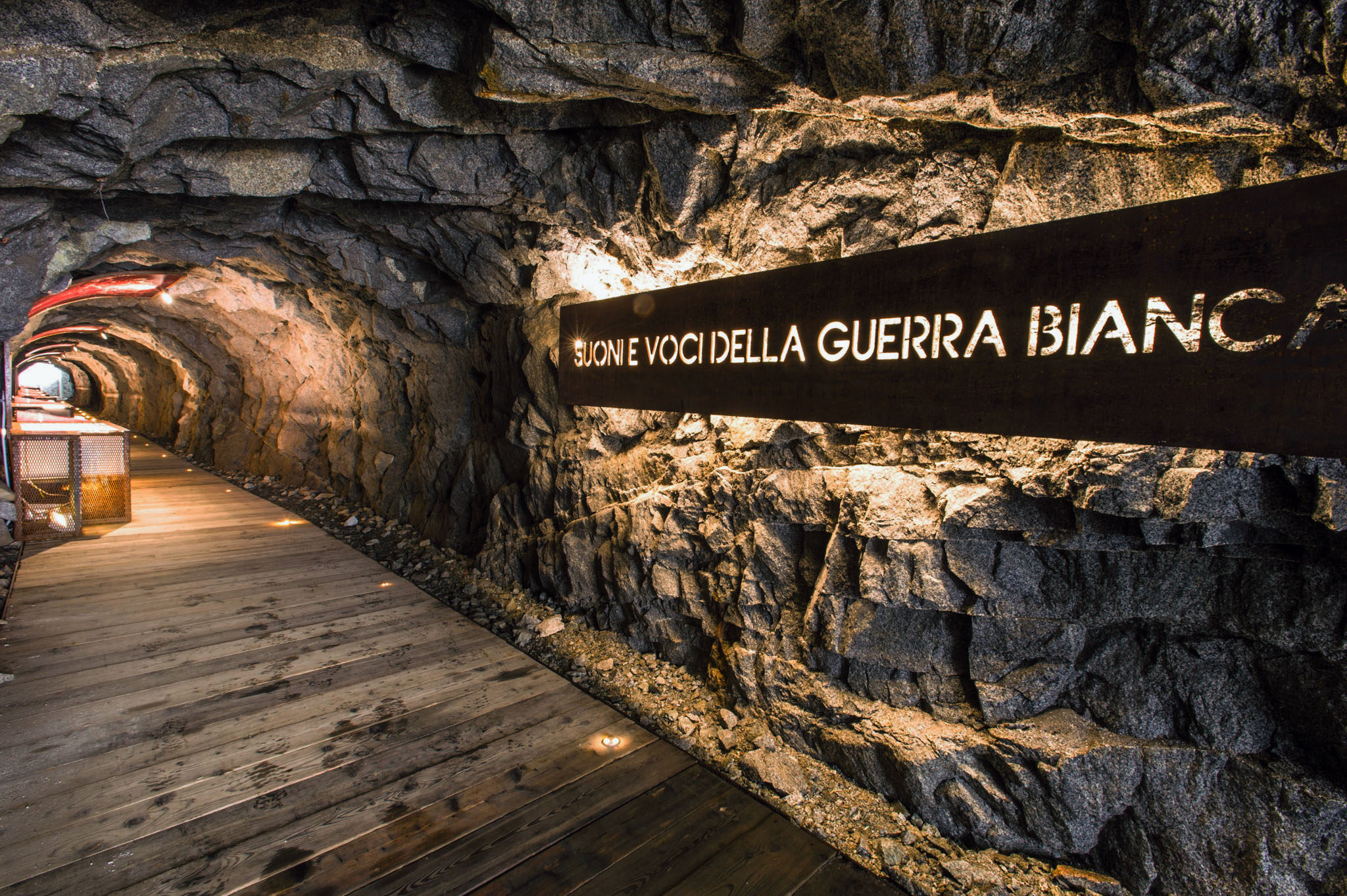 Passo Tonale, Galleria Multimediale