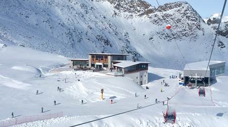 Capanna Presena  Capanna Presena